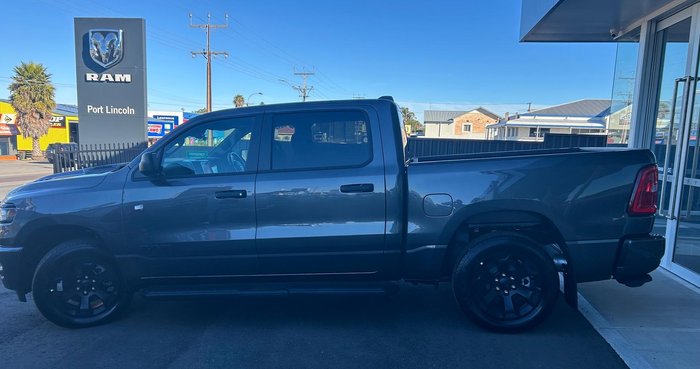 2026 RAM 1500 Express Black Edition Hurricane SO
