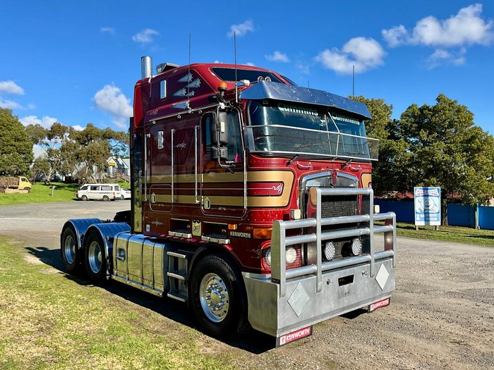 2010 Kenworth K100 Series K108