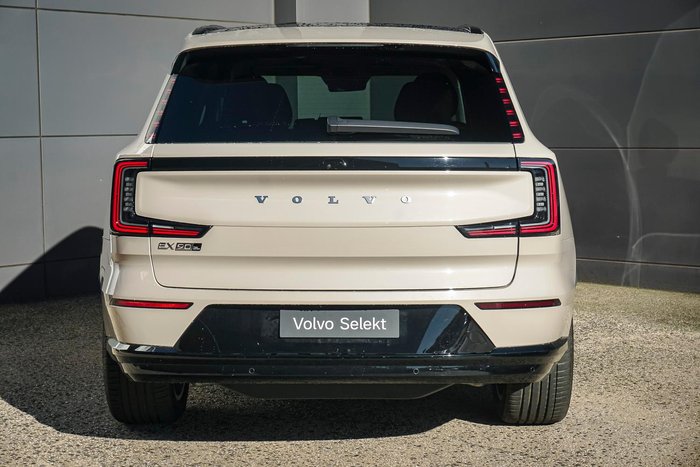 2024 Volvo EX90 Plus Twin Motor