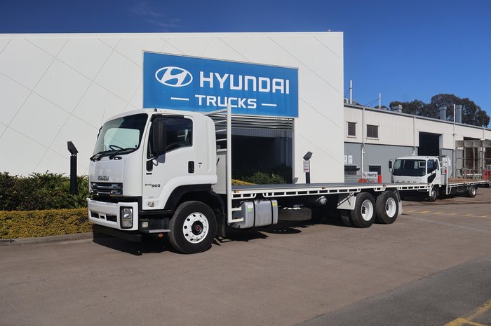 2017 ISUZU FVL