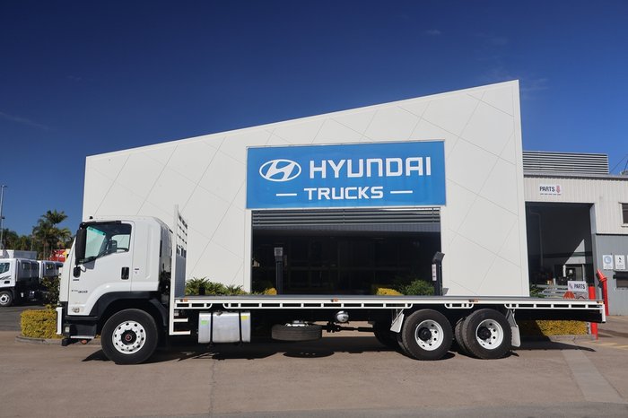 2017 ISUZU FVL