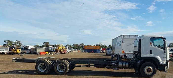 2017 ISUZU FVL 240-300