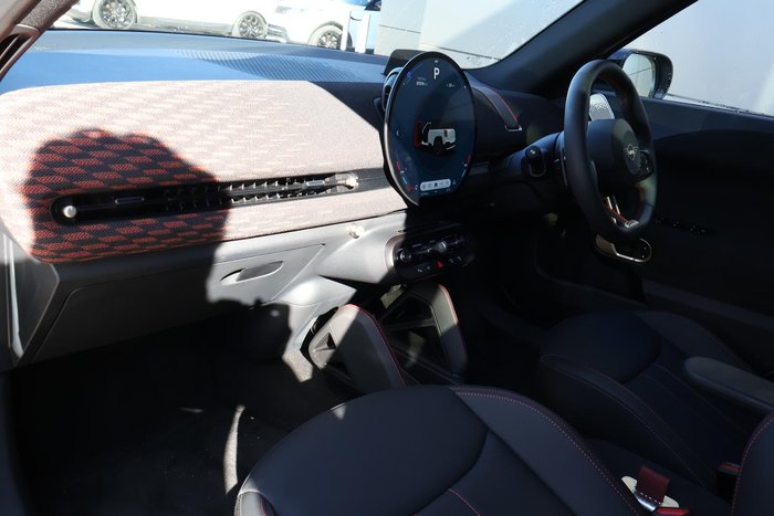 2025 MINI Aceman JCW E Favoured