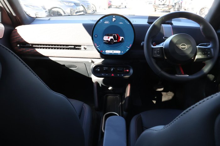 2025 MINI Aceman JCW E Favoured