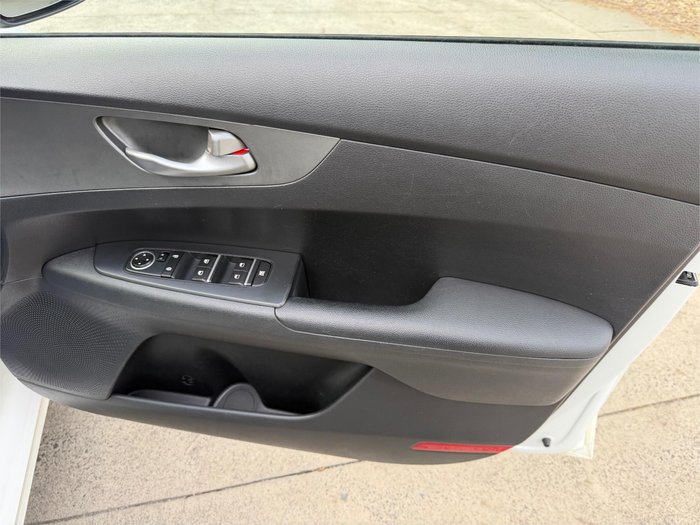 2019 KIA CERATO S