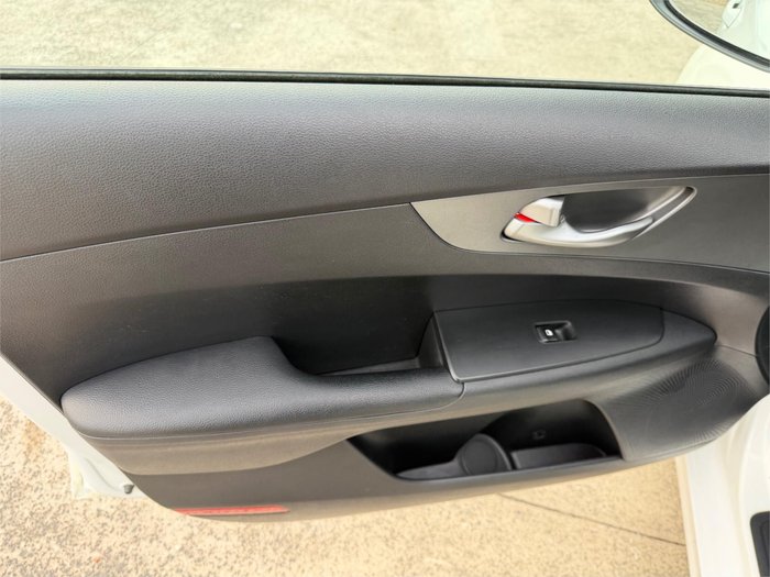 2019 KIA CERATO S
