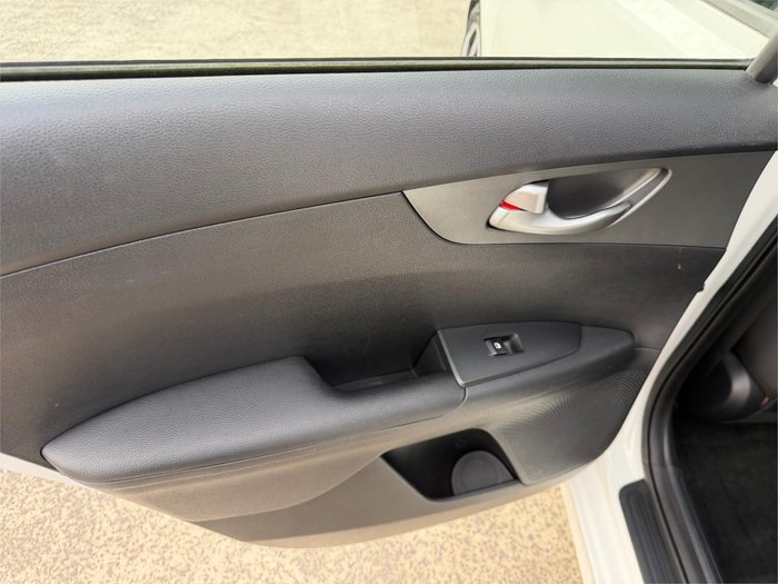 2019 KIA CERATO S