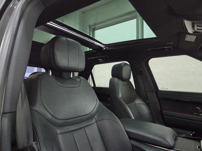 2023 Land Rover Range Rover Sport D250 SE