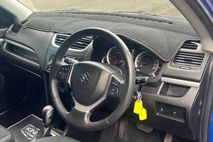 2015 Suzuki Swift GL Navigator