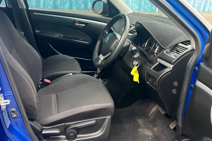 2015 Suzuki Swift GL Navigator