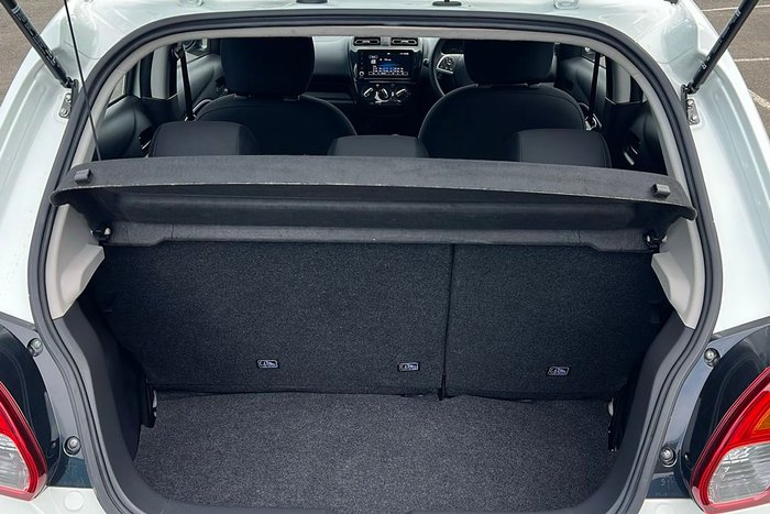 2021 Mitsubishi LB