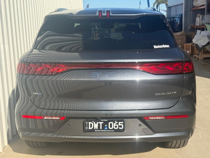 2025 BYD SEALION 8 Premium AWD