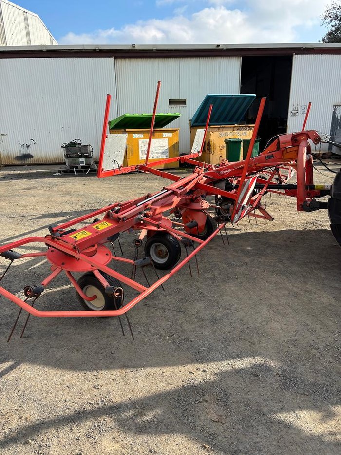 Kuhn Gf6502 Tedder 6-Rotor 6.5-Meter