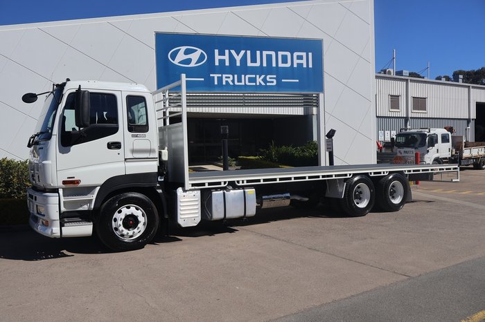 2017 ISUZU GIGA