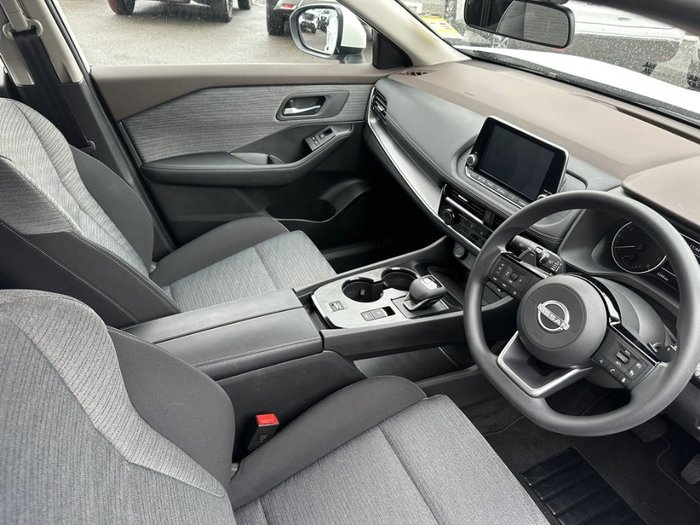 2025 Nissan X-TRAIL ST