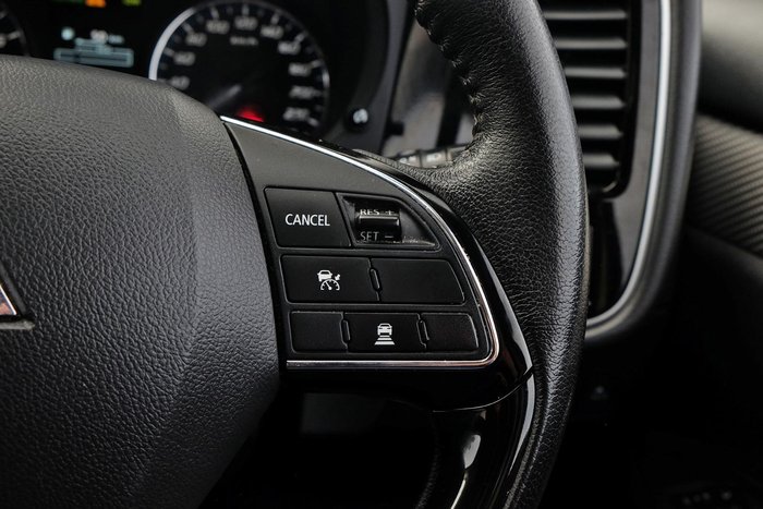 2017 Mitsubishi Outlander LS