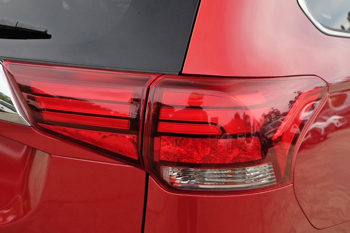 2017 Mitsubishi Outlander LS