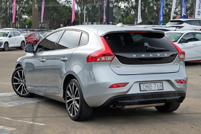 2017 Volvo V40 T3 Momentum