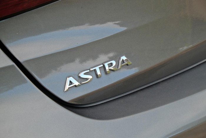 2017 Holden Astra R