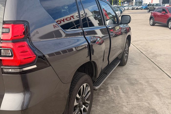 2023 Toyota Landcruiser Prado VX
