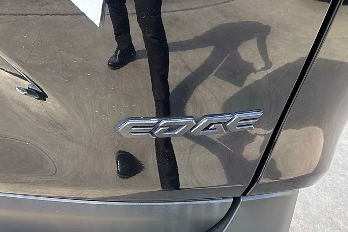 2020 Toyota RAV4 Edge