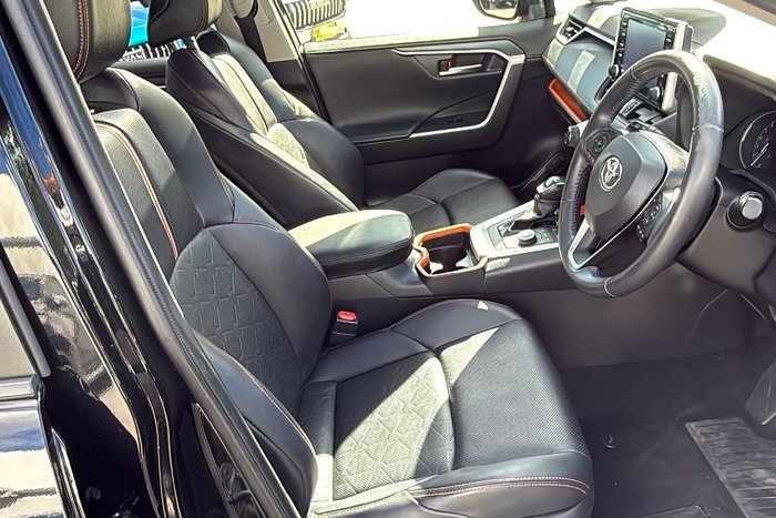 2020 Toyota RAV4 Edge