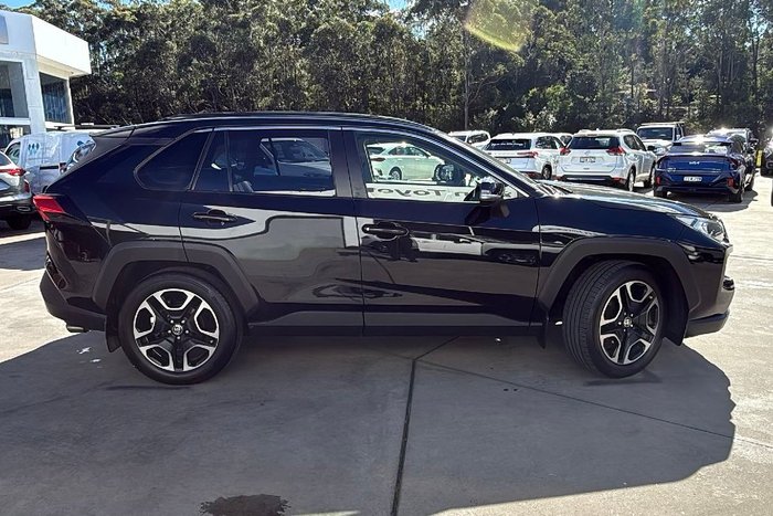 2020 Toyota RAV4 Edge