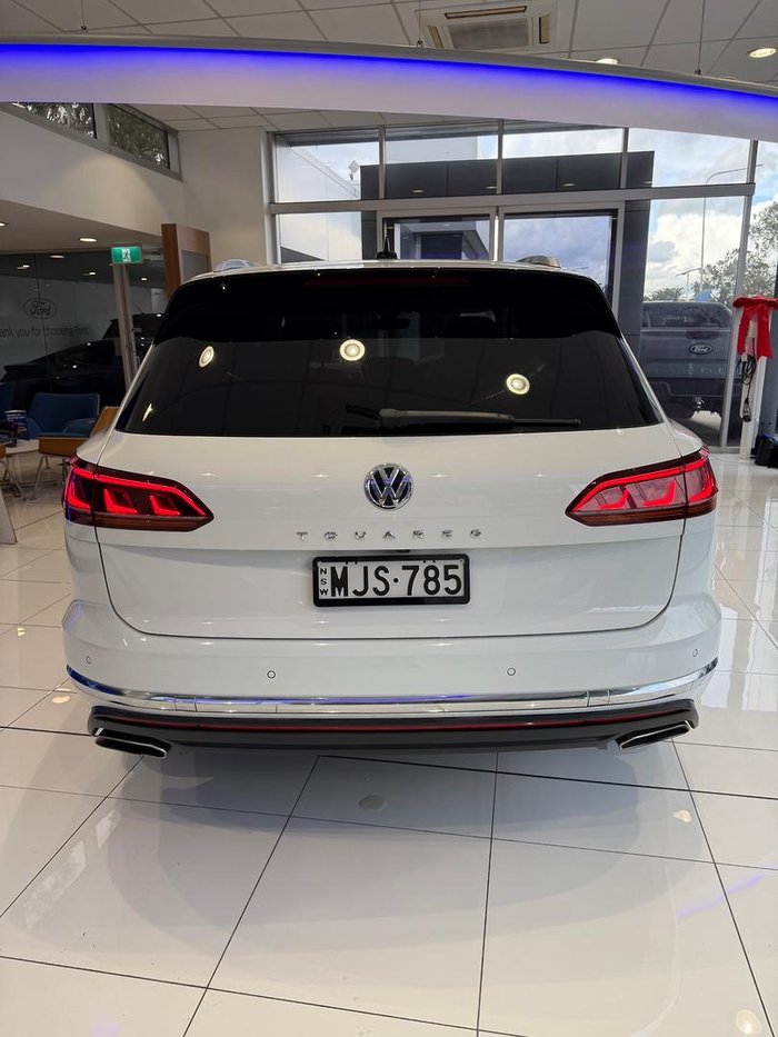 2019 Volkswagen Touareg 190TDI Launch Edition