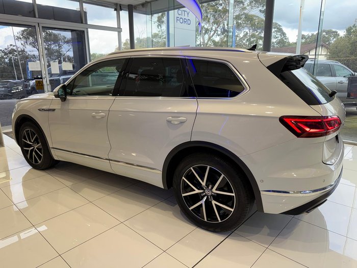 2019 Volkswagen Touareg 190TDI Launch Edition