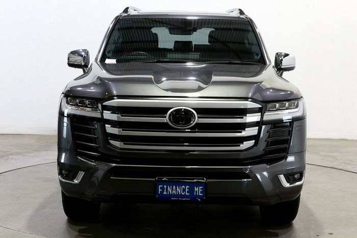 2024 Toyota Landcruiser Sahara ZX