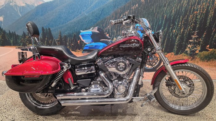 Harley-Davidson Dyna Super Glide Custom 1584 (FXDC) Dyna