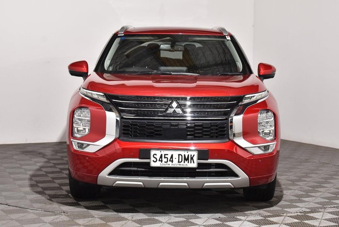 2023 Mitsubishi Outlander Exceed