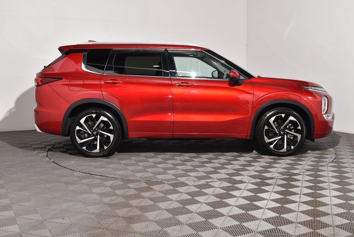 2023 Mitsubishi Outlander Exceed