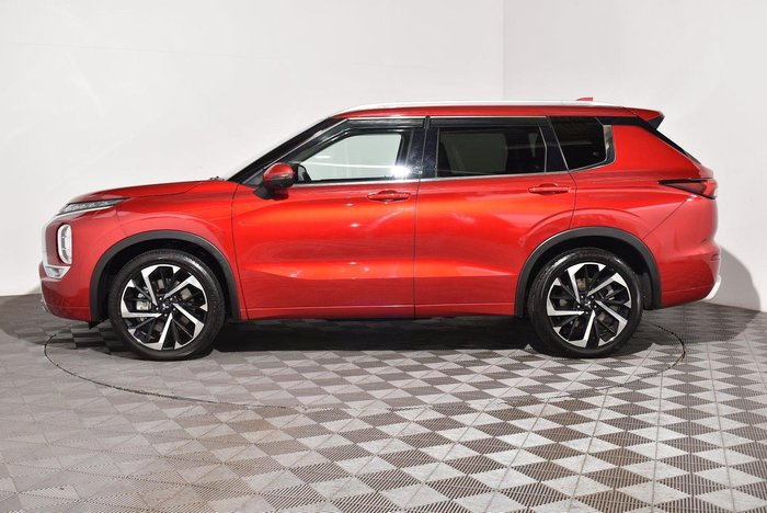 2023 Mitsubishi Outlander Exceed