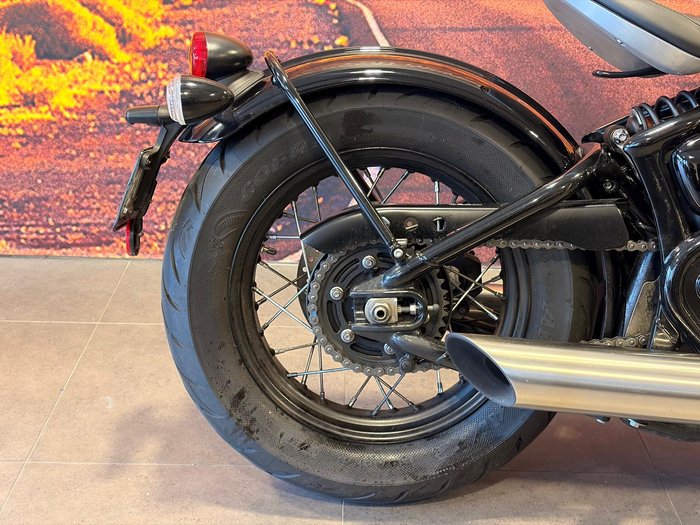 2025 Triumph Bonneville Bobber Bobber Black