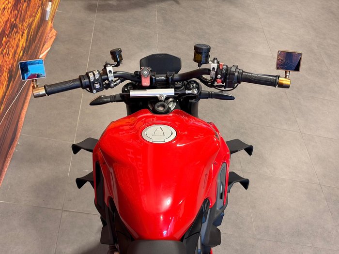 2022 Ducati Streetfighter V2 Streetfighter Red