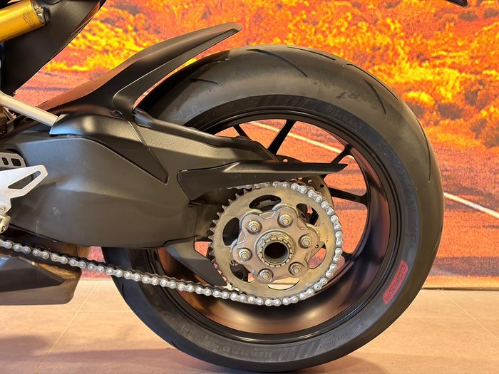 2022 Ducati Streetfighter V2 Streetfighter Red