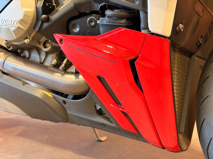 2022 Ducati Streetfighter V2 Streetfighter Red