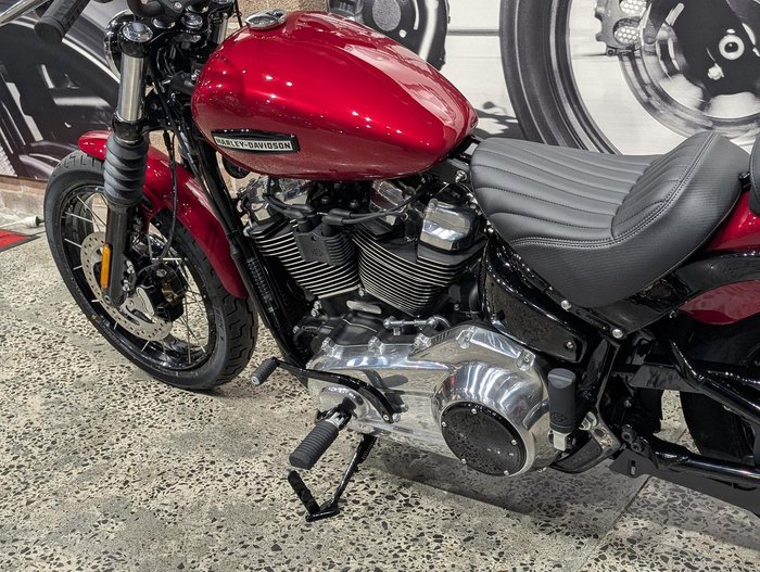 2026 Harley-Davidson Street Bob 117 (FXBB) Softail Red