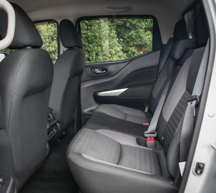 2021 Nissan Navara ST