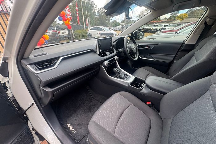 2022 Toyota RAV4 GXL