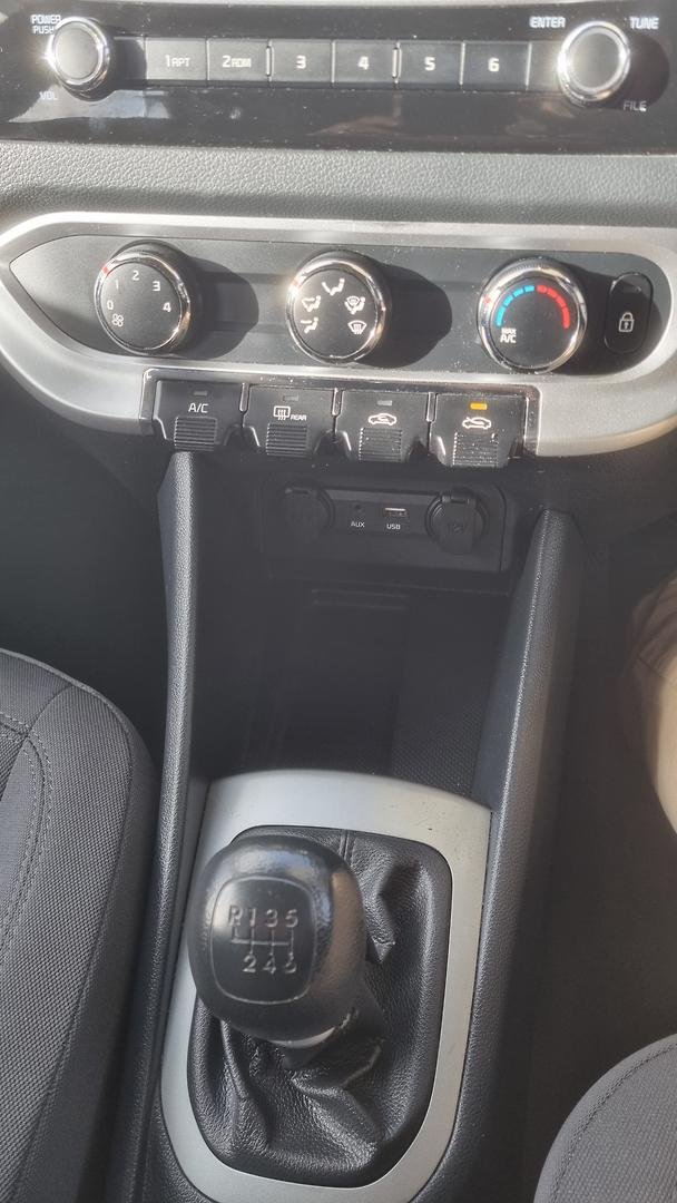 2015 Kia Rio S