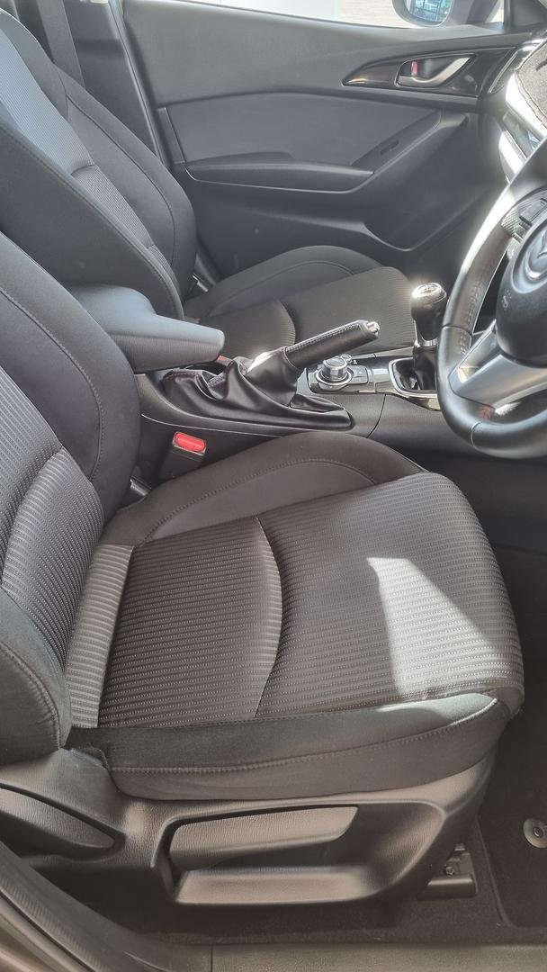 2015 Mazda 3 Maxx
