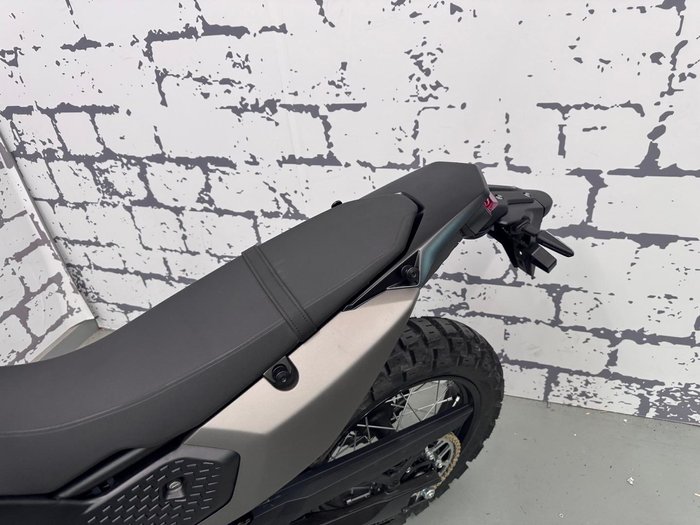 2025 Yamaha Tenere 700 (XTZ690) Tenere Grey