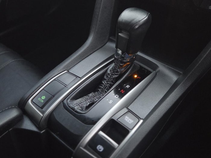 2019 Honda Civic VTi-LX