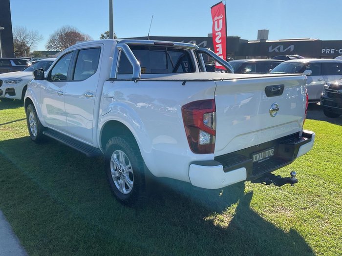 2023 Nissan Navara ST