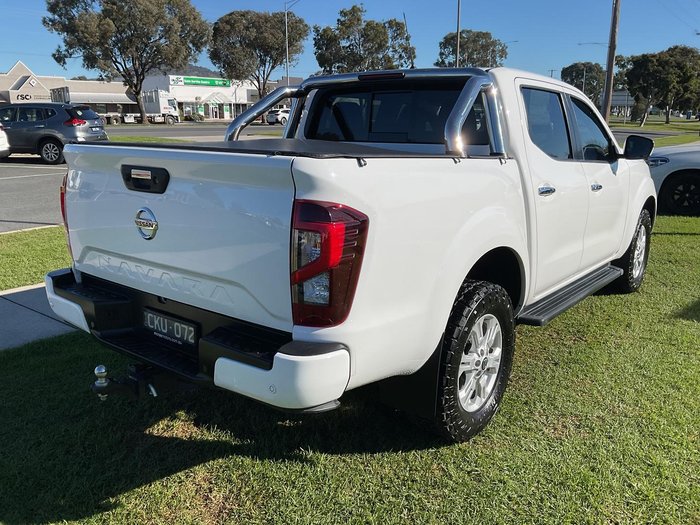 2023 Nissan Navara ST