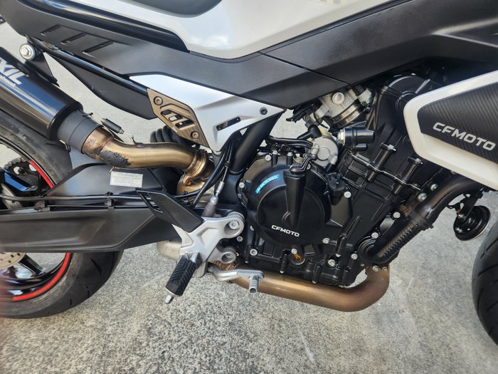 2024 CFMOTO NK SPORT WHITE