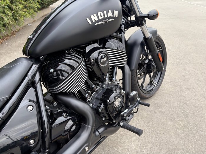 2023 Indian CHIEF DARK HORSE BLACK SMOKE