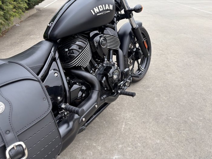 2023 Indian CHIEF DARK HORSE BLACK SMOKE